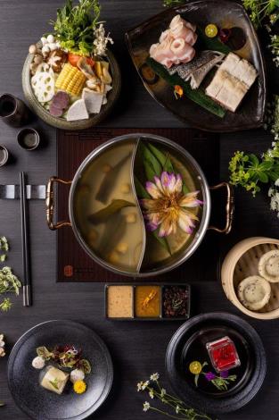 Walking into the hotel lobby, you’ll see exquisite decorations, and with local ingredients carefully cooked, dining here gives you a feeling of honor and enjoyment