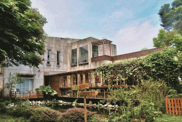 Surrounded by lush greenery, Justlike Villa provides a relaxing escape for both the body and soul