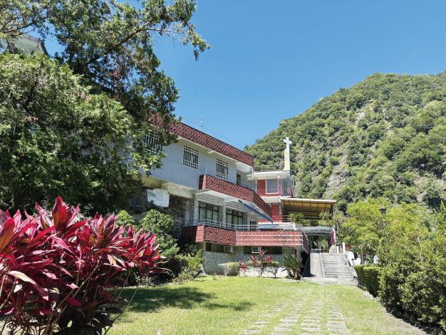 Although Tianxiang Catholic Church no longer holds religious ceremonies, it remains an ideal spot for a peaceful nature retreat._結果