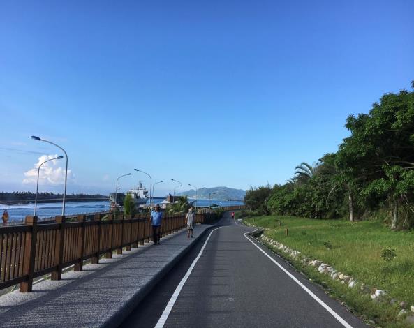 Qixingtan  and Liyutan Corniche Biking Path 2